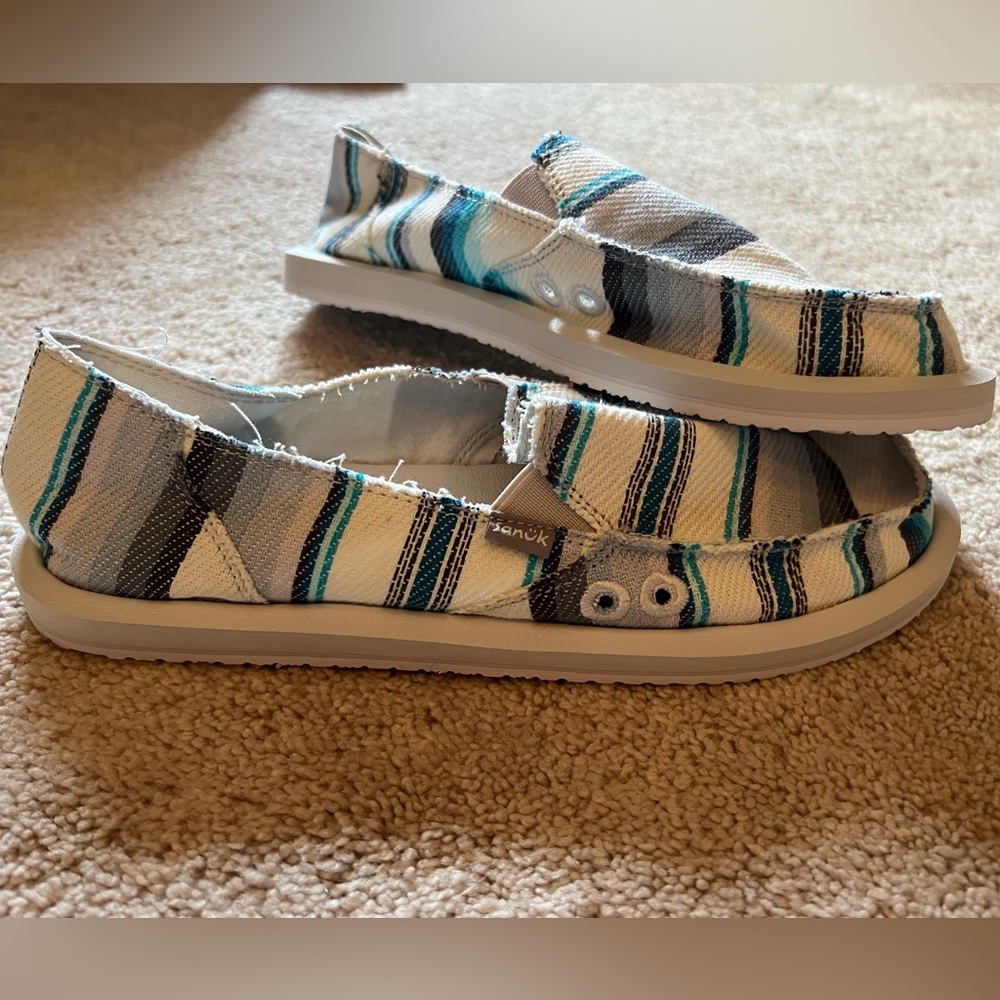 Sanuks W9